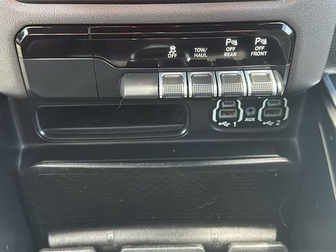 Used 2020 RAM 1500 Lone Star image 28