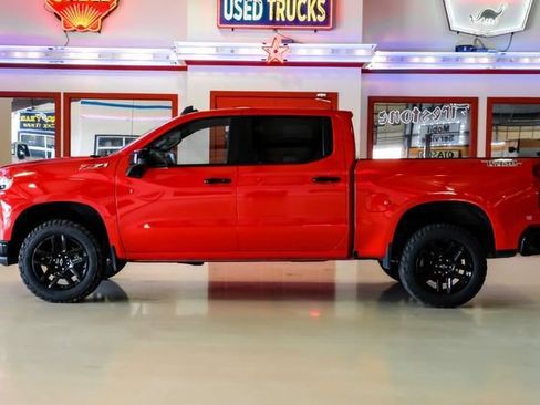 Used 2022 Chevrolet Silverado 1500 LT Trail Boss w/ Safety Package AWD/4WD image 11