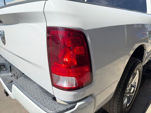 Used 2019 RAM 1500 Express RWD image 28