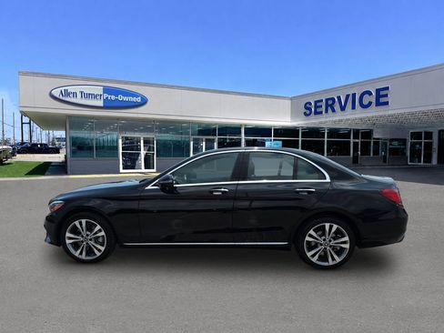 Used 2019 Mercedes-Benz C 300 4MATIC Sedan w/ Multimedia Package image 5