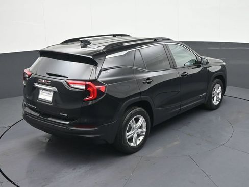 Certified 2023 GMC Terrain SLE w/ Driver Convenience Package AWD/4WD image 24