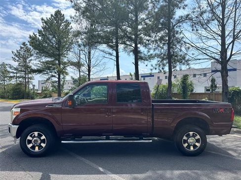 Used 2011 Ford F250 Lariat w/ Lariat Interior Pkg AWD/4WD image 4