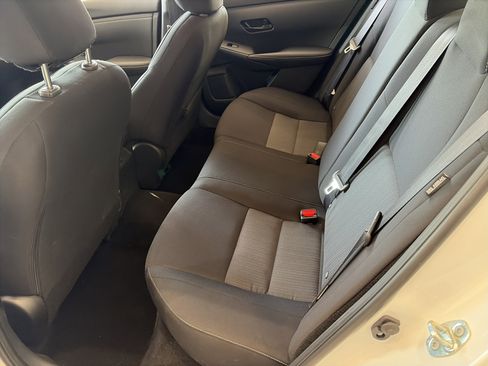 Used 2024 Nissan Sentra SV image 24