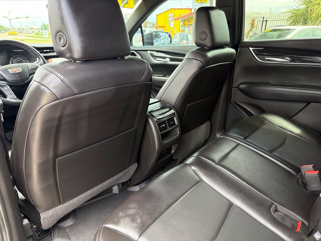 Used 2022 Cadillac XT5 Premium Luxury w/ Technology Package FWD image 13