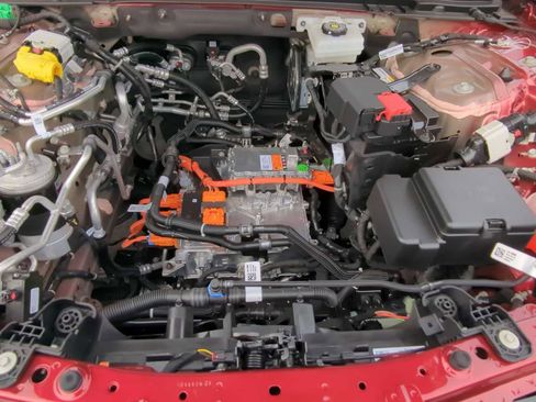 New 2025 Cadillac Lyriq Luxury image 29