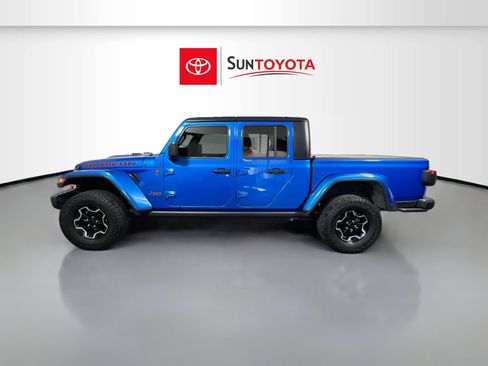 Used 2022 Jeep Gladiator Rubicon w/ Advanced Safety Group image 7