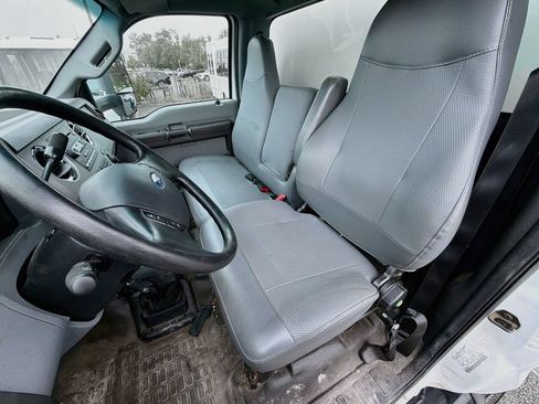 Used 2015 Ford F650 2WD Regular Cab Super Duty image 18