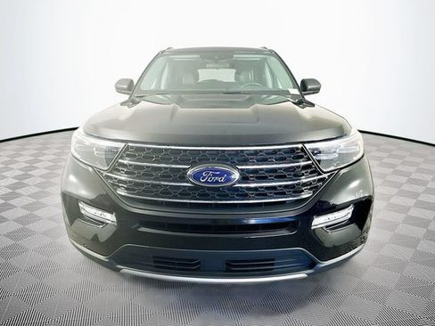 Certified 2023 Ford Explorer XLT w/ Equipment Group 202A AWD/4WD image 5