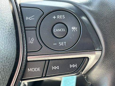 Used 2024 Toyota Camry SE w/ Cold Weather Package FWD image 23