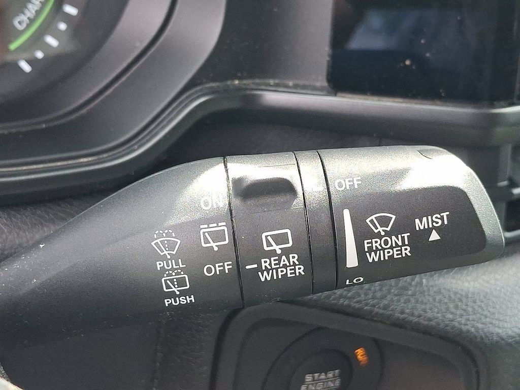 Used 2024 Jeep Wrangler Unlimited AWD/4WD image 28