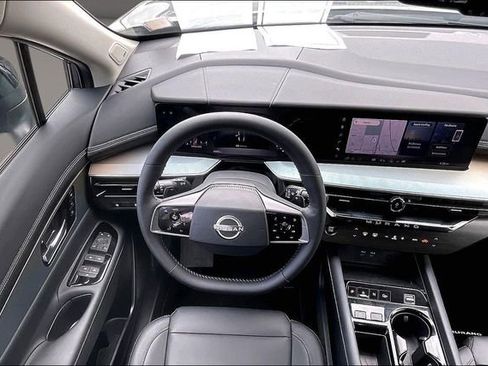 Certified 2025 Nissan Murano SL w/ Cargo Package AWD/4WD image 5