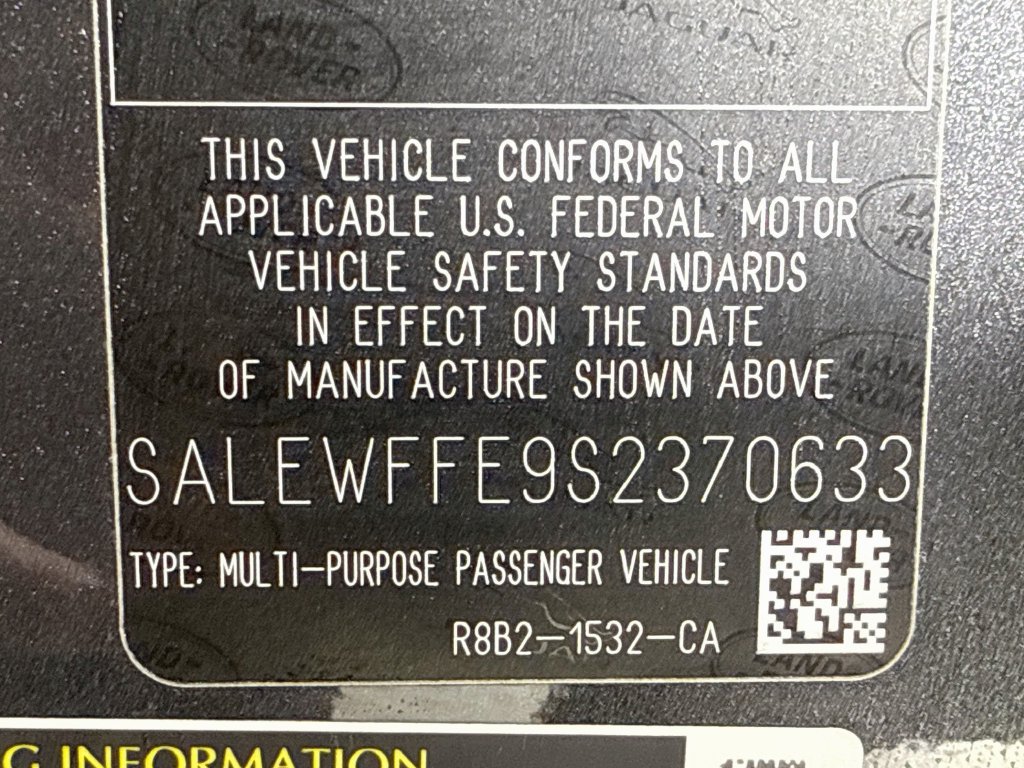 Used 2025 Land Rover Defender 130 V8 AWD/4WD image 29