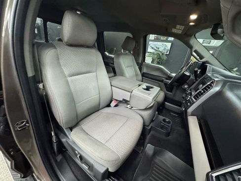 Used 2016 Ford F150 XLT w/ Equipment Group 302A Luxury image 19