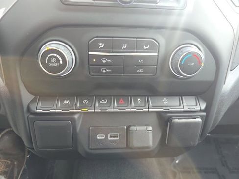 Used 2022 Chevrolet Silverado 1500 Custom Trail Boss image 18