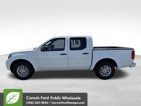 Used 2016 Nissan Frontier SV w/ SV Value Truck Package RWD image 7