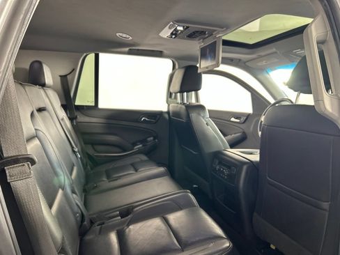Used 2018 GMC Yukon SLT w/ Premium Edition AWD/4WD image 34