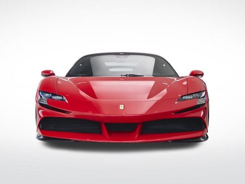 Used 2022 Ferrari SF90 Stradale image 8
