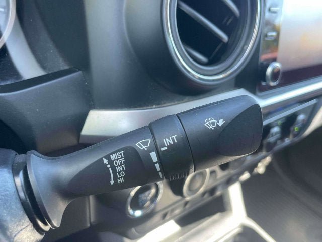 Certified 2023 Toyota Tacoma SR5 AWD/4WD image 27