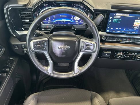 Used 2025 Chevrolet Silverado 1500 LT Trail Boss w/ Protection Package AWD/4WD image 14