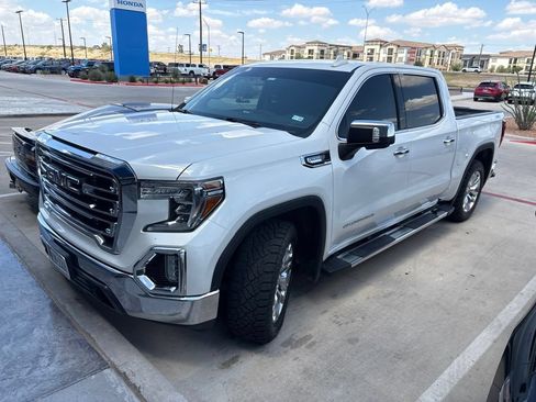 Used 2021 GMC Sierra 1500 SLT AWD/4WD image 2