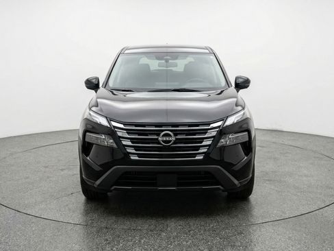 Used 2025 Nissan Rogue SV FWD image 2