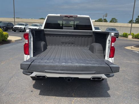 Used 2022 Chevrolet Silverado 1500 High Country w/ LPO, Dark Essentials Package AWD/4WD image 7