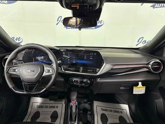 New 2025 Chevrolet Trax RS w/ Sunroof Package video 2