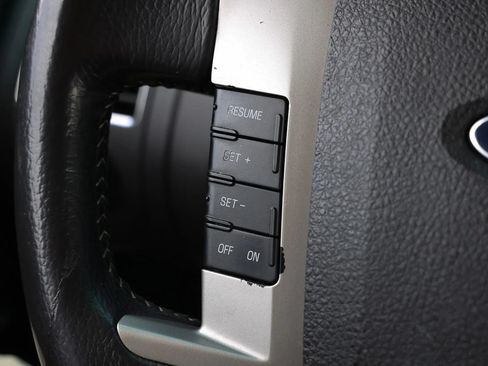 Used 2009 Ford Flex Limited FWD image 29