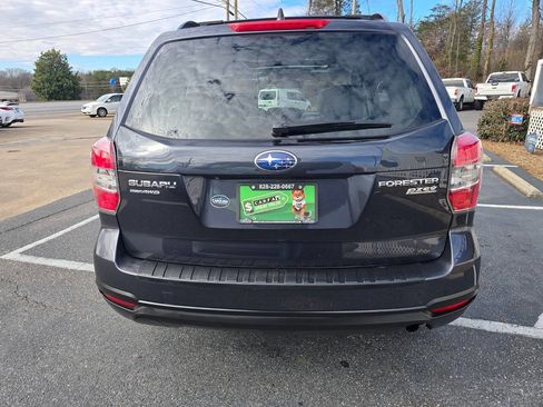 Used 2016 Subaru Forester 2.5i Premium image 5