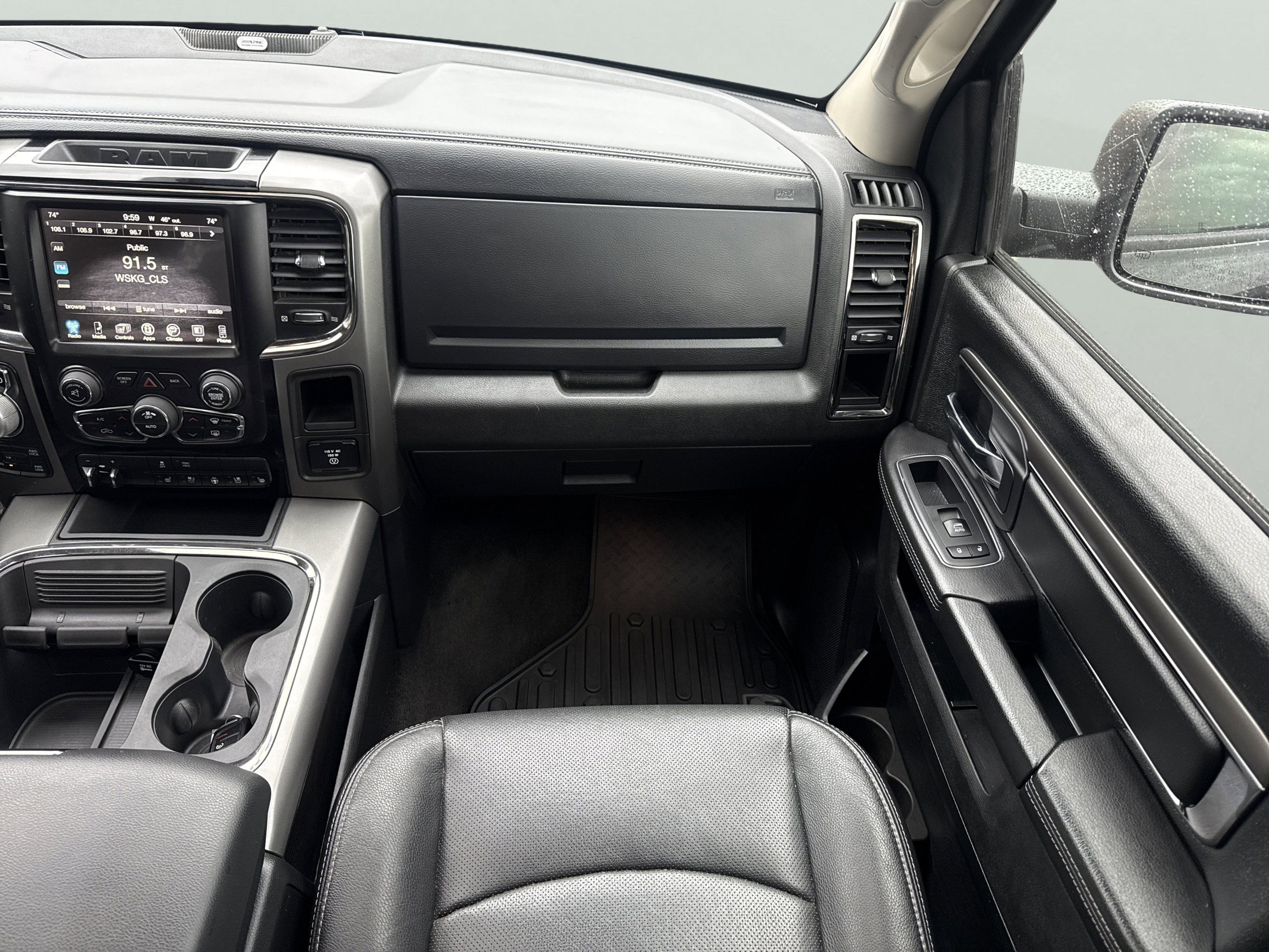 Used 2017 RAM 1500 Sport w/ Black Ram 1500 Sport Group AWD/4WD image 12