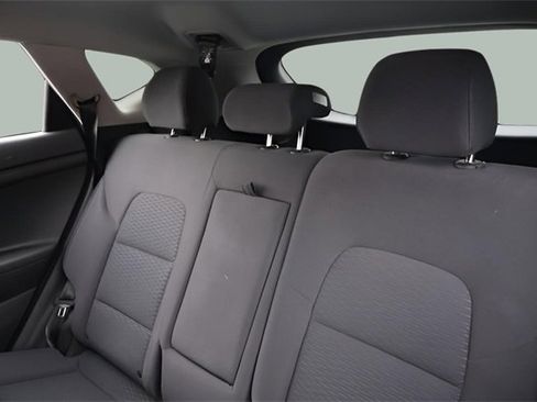 Used 2021 Hyundai Tucson Sport image 16