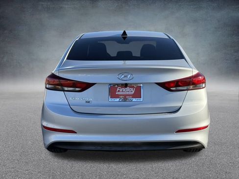 Used 2017 Hyundai Elantra SE image 5
