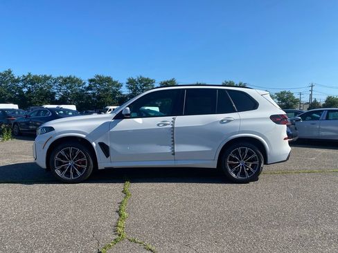 New 2026 BMW X5 xDrive40i w/ M Sport Package AWD/4WD image 4