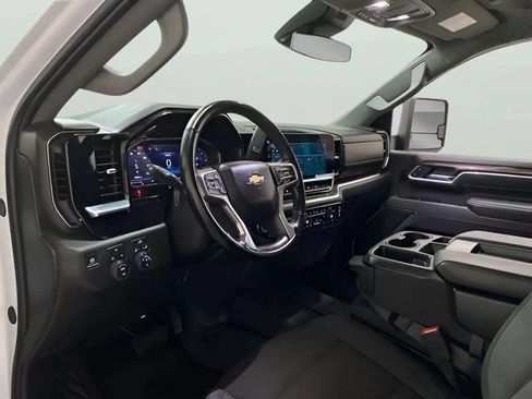 Used 2025 Chevrolet Silverado 2500 LT AWD/4WD image 51