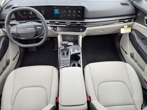 New 2026 Kia Sportage EX FWD image 5