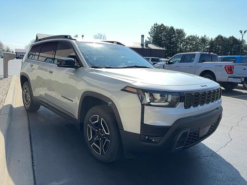 New 2026 Jeep Cherokee Laredo AWD/4WD image 4