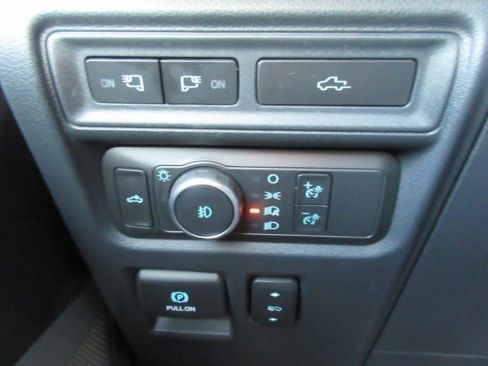 Used 2022 Ford F150 Lariat w/ Equipment Group 502A High AWD/4WD image 32