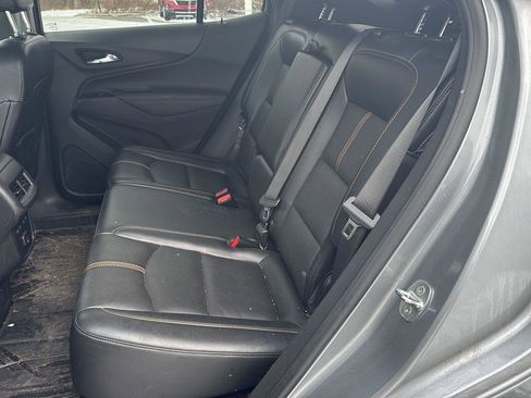 Used 2023 Chevrolet Equinox Premier image 11