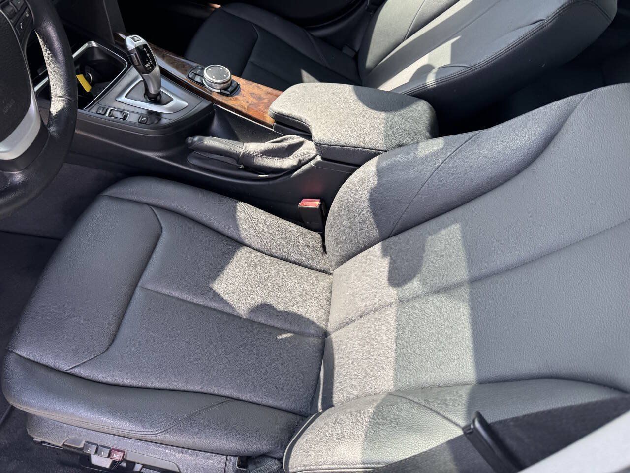 Used 2015 BMW 328i Sedan RWD image 18