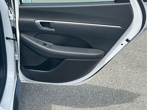 Used 2025 Hyundai Sonata SEL FWD image 16