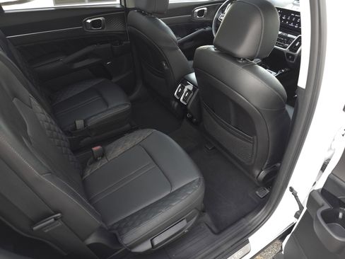 Used 2021 Kia Sorento SX image 47