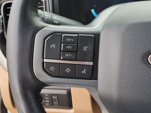 Certified 2024 Ford F250 Lariat AWD/4WD image 7