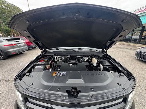 Used 2018 Chevrolet Tahoe Premier AWD/4WD image 17