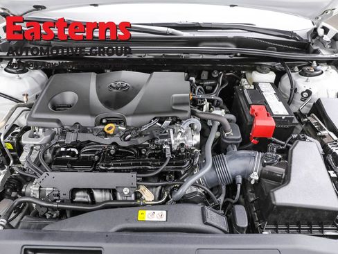 Used 2024 Toyota Camry SE image 7