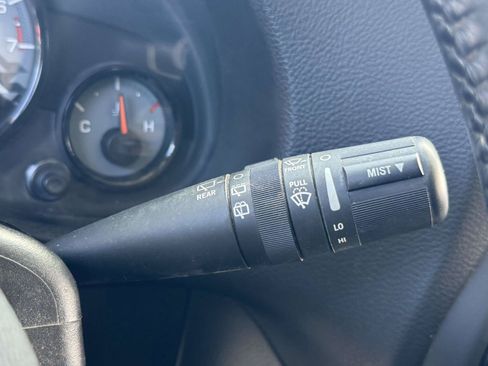 Used 2017 Jeep Wrangler Unlimited Sahara AWD/4WD image 11