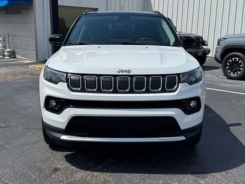 Used 2022 Jeep Compass Limited AWD/4WD image 2