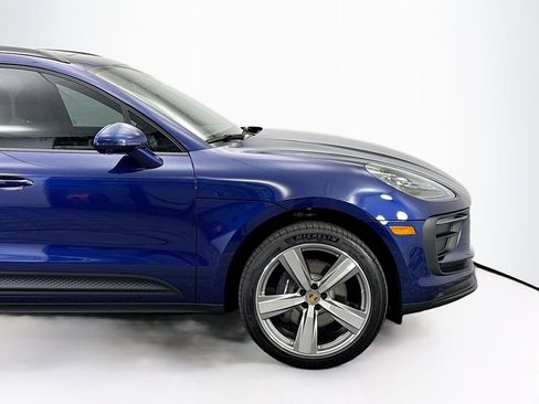 Used 2026 Porsche Macan AWD/4WD image 11