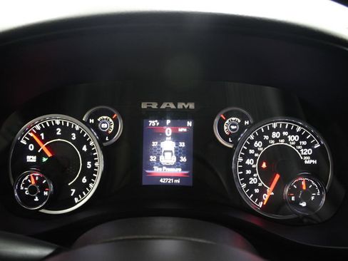 Used 2025 RAM 1500 Lone Star AWD/4WD image 31