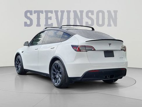 Used 2021 Tesla Model Y Long Range AWD/4WD image 3