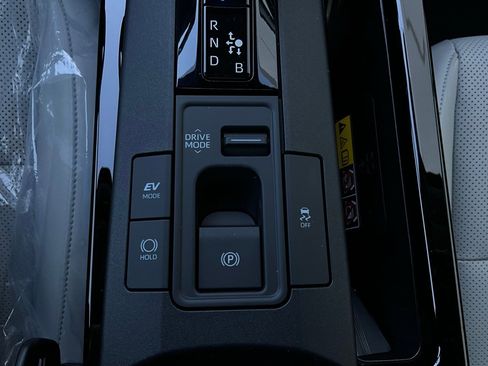 New 2026 Toyota Prius XLE image 21